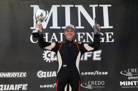 Rácz Geri lett a legjobb újonc a MINI CHALLENGE ötödik fordulójának záró futamán